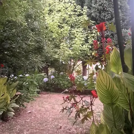 Casa 3 Aguias Bed and Breakfast 4*